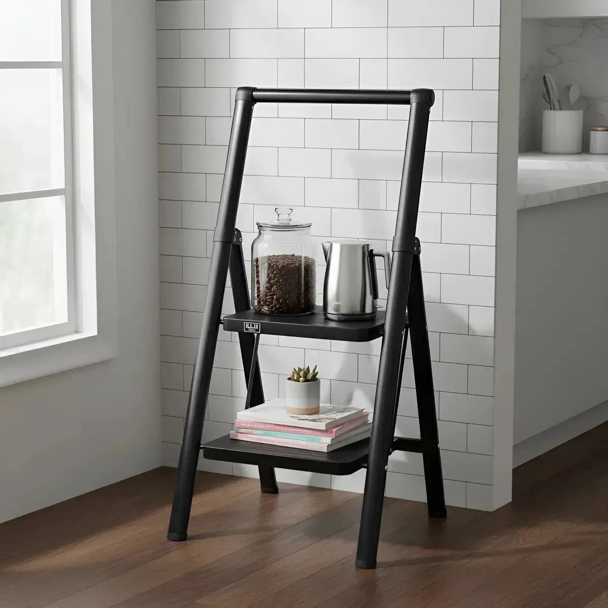 Escalera Plegable Chica 2 Escalones Compacta Hogar Negra