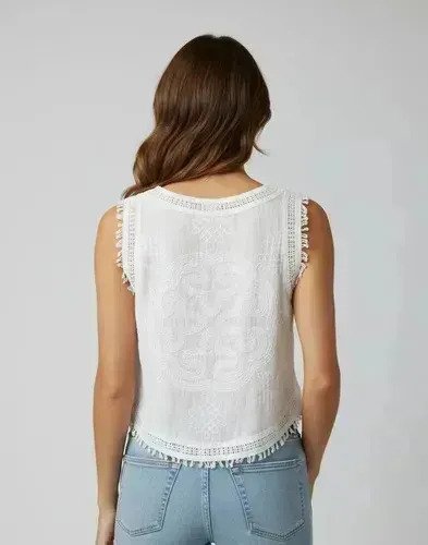 Musculosa Remera Con Bordado Volado Delicada Mujer Bordado - Image 3