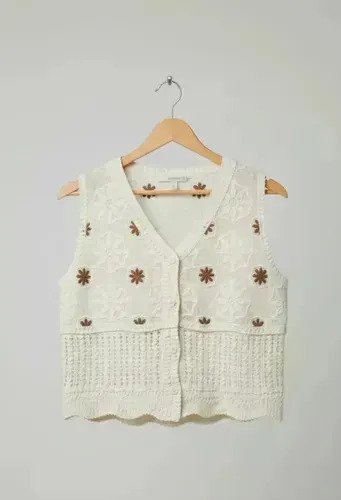 Musculosa Tejida Con Bordado Diseño Floral Premium De Mujer - Image 4