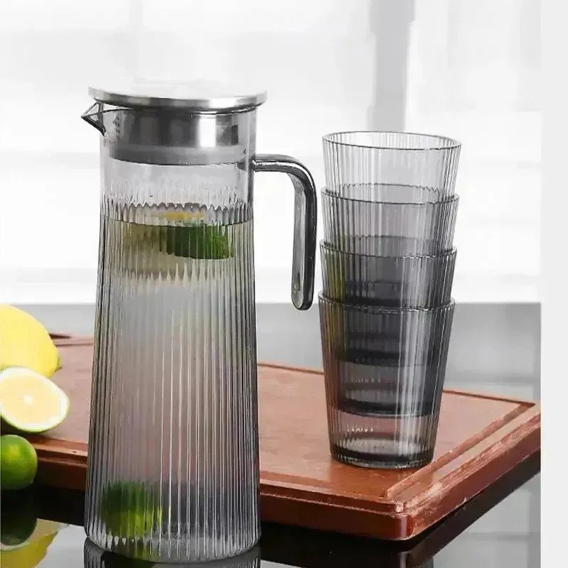 Jarra De Acrilico 1.6l Con 4 Vasos Frio Calor Irrompible
